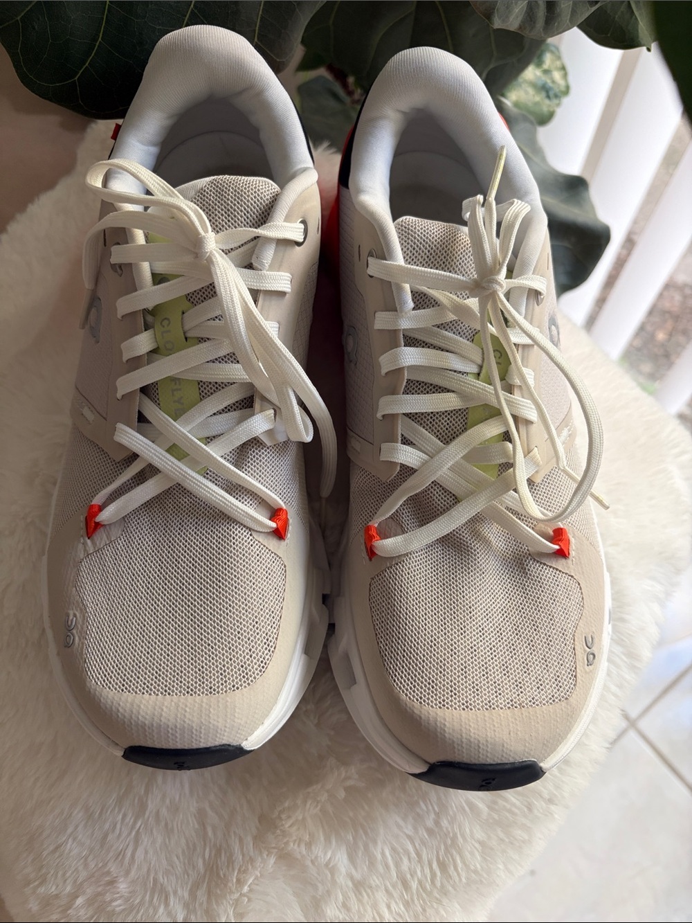 Men's Athletic Running Shoes in Cream with Orange Accents